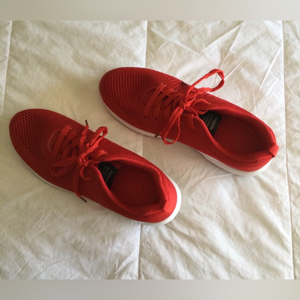 Red Athletic Training Shoes size 10 NWOT